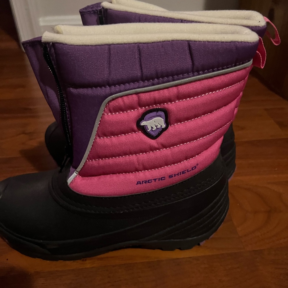 Girls snow boots